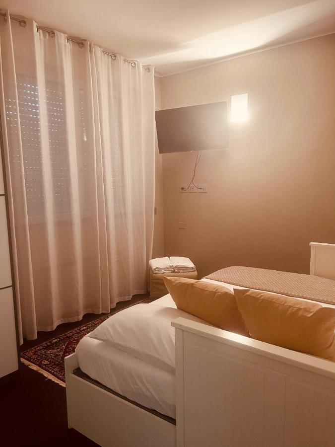Appartamento Incantevole A Piacenza Exterior foto